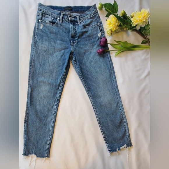 Silver Jeans - Calley Super High Rise Curvy  Skinny Crop size 27 - Picture 5 of 11